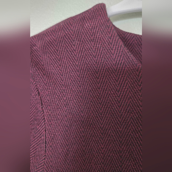 J. Jill Dress Herringbone Ponte Knit 3/4 Sleeve Scoop Neck Burgundy Size Small - Picture 4 of 10